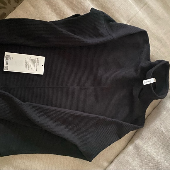 Lululemon Along The Way Mock LS - Picture 7 of 8